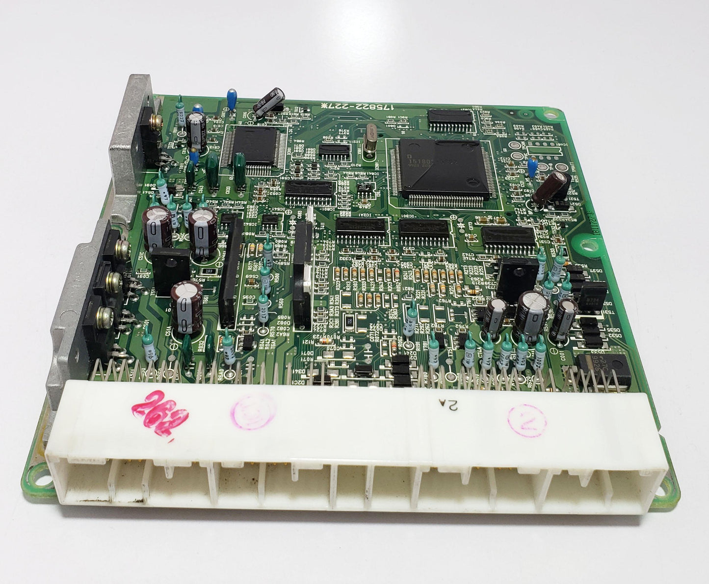 JDM Used ECU/ECM for Toyota HiAce KZH106W 1999 – 1KZ Engine – 89661-26640 / 175800-2622