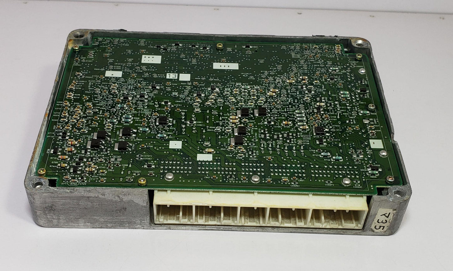 Engine Control Unit for Toyota Mark II 2000 OEM ECU 896612A120