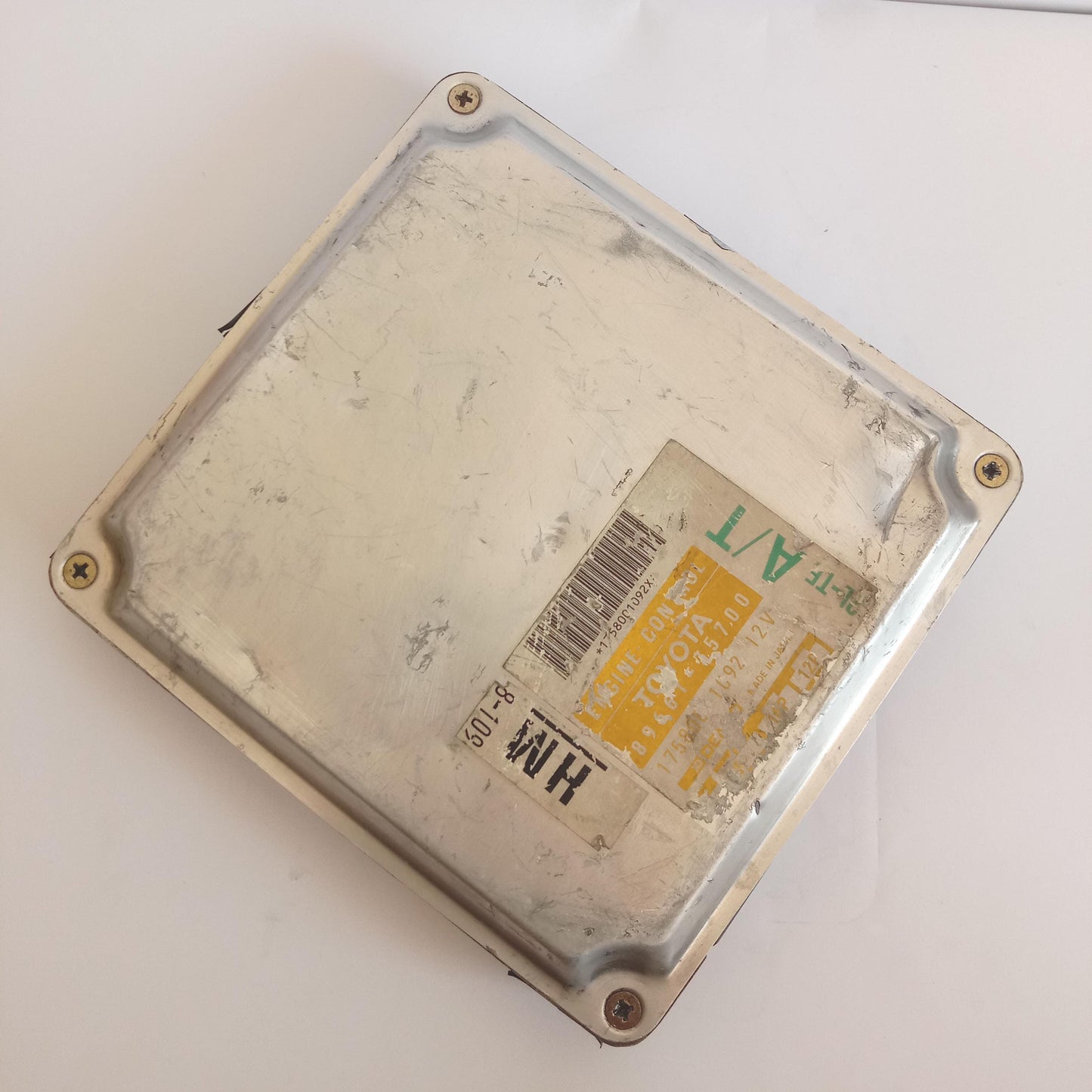 Toyota Hilux 2L-TE Automatic Engine Control Unit ECU 89661-35700