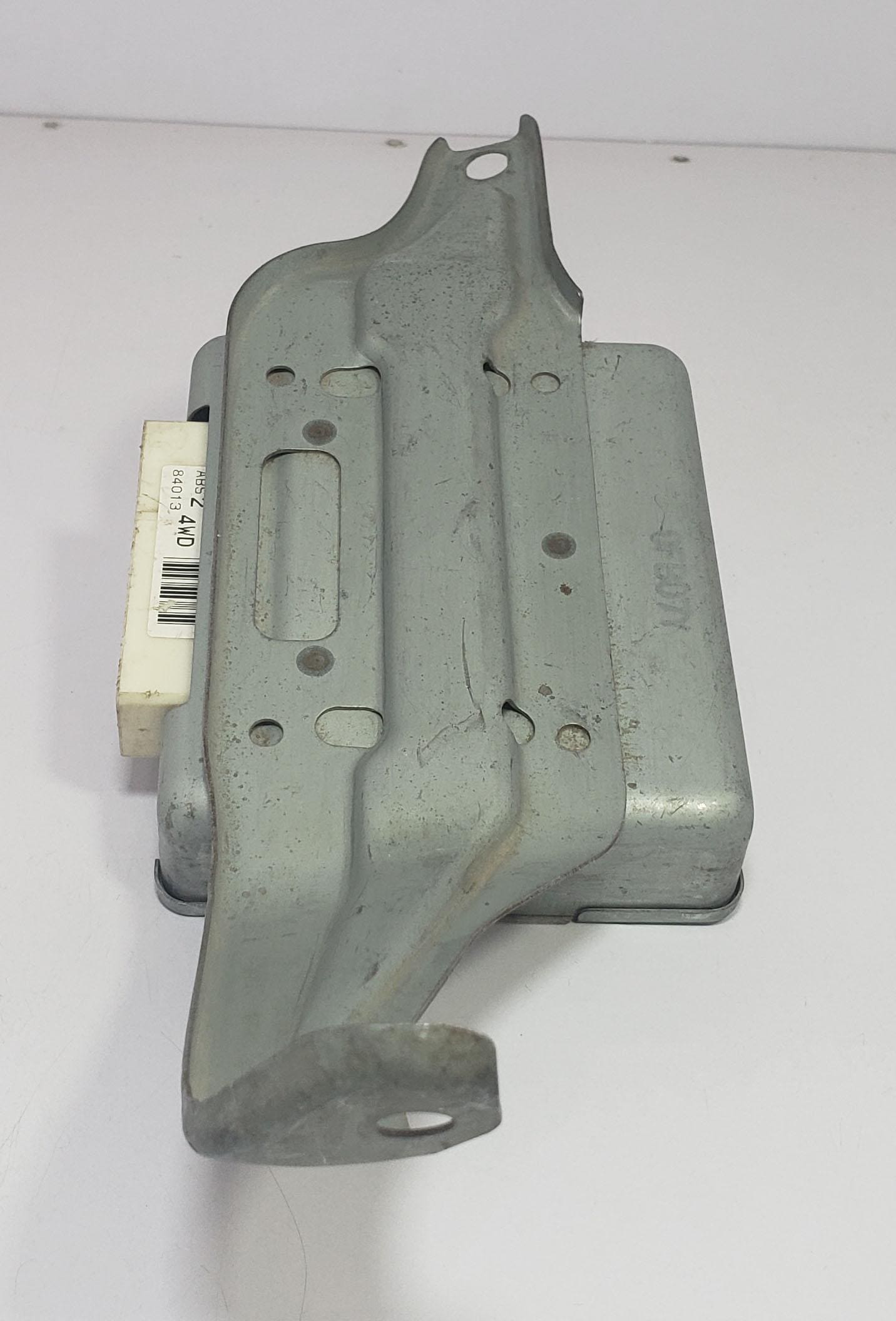 OEM Toyota Corolla E11 ABS Computer 89540-12490 Linea Terra