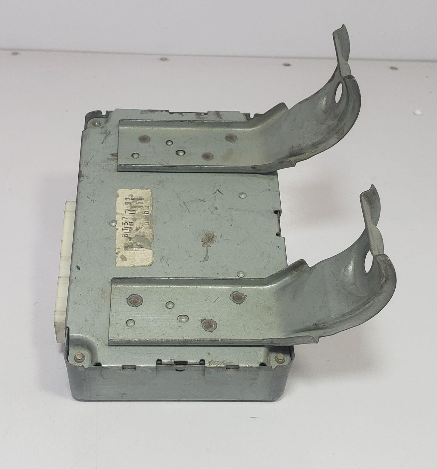 Toyota Corolla II 4E-FE ABS Pump Control Unit EL55