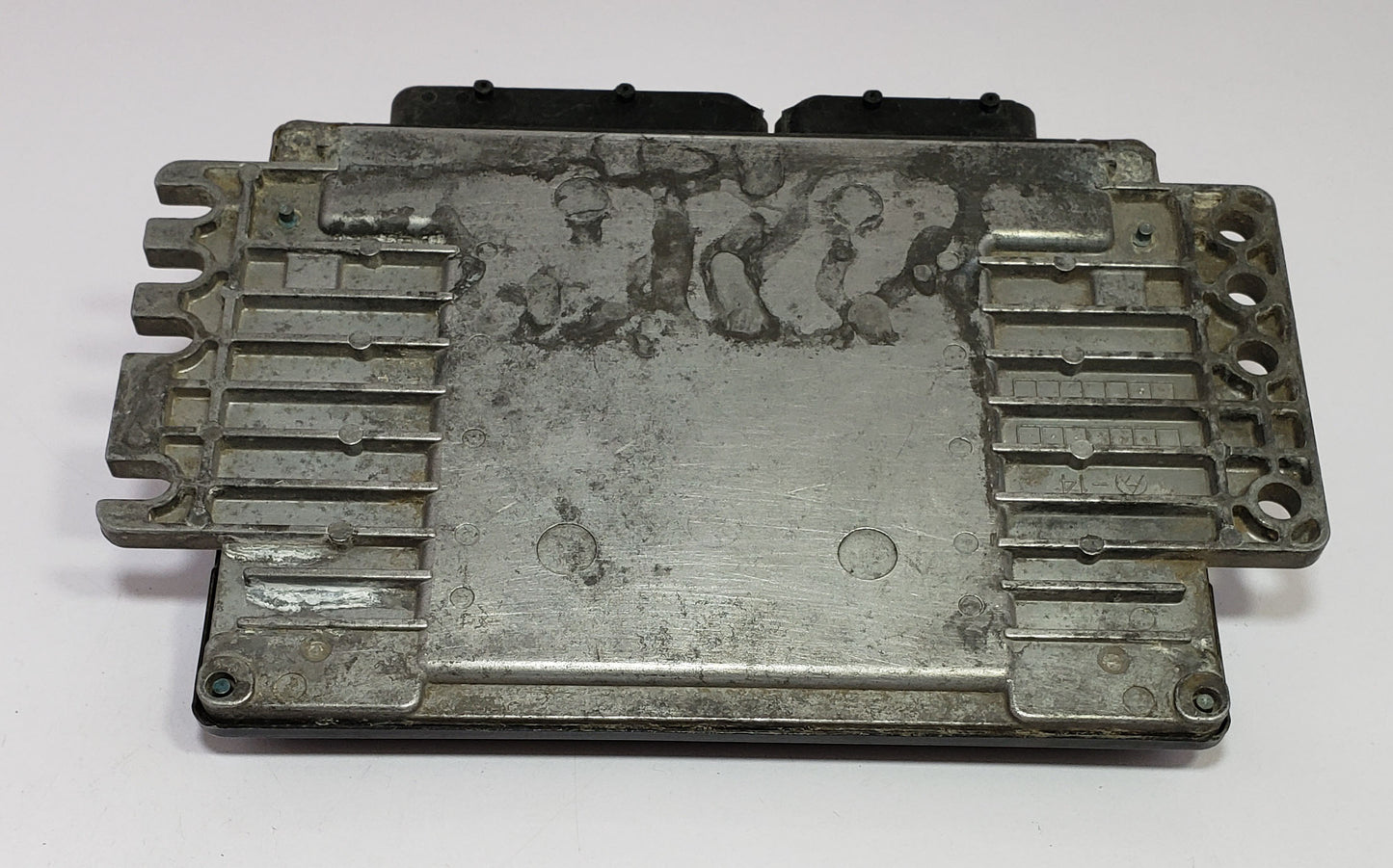 TC24 Nissan Serena Engine Control Unit ECU ECM A56-V33 Y304914