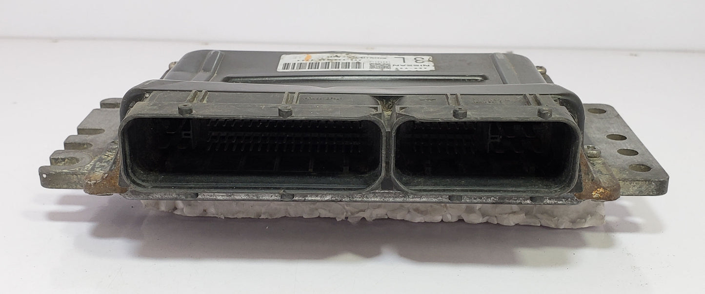 TC24 Nissan Serena Engine Control Unit ECU ECM A56-V33 Y304914