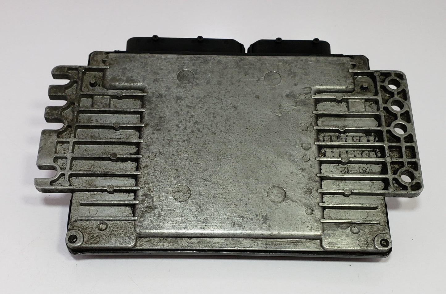 Engine Control Unit ECU ECM Nissan Cube BNZ11 A56-V17 T64520 2371M3U26C 2004 Model