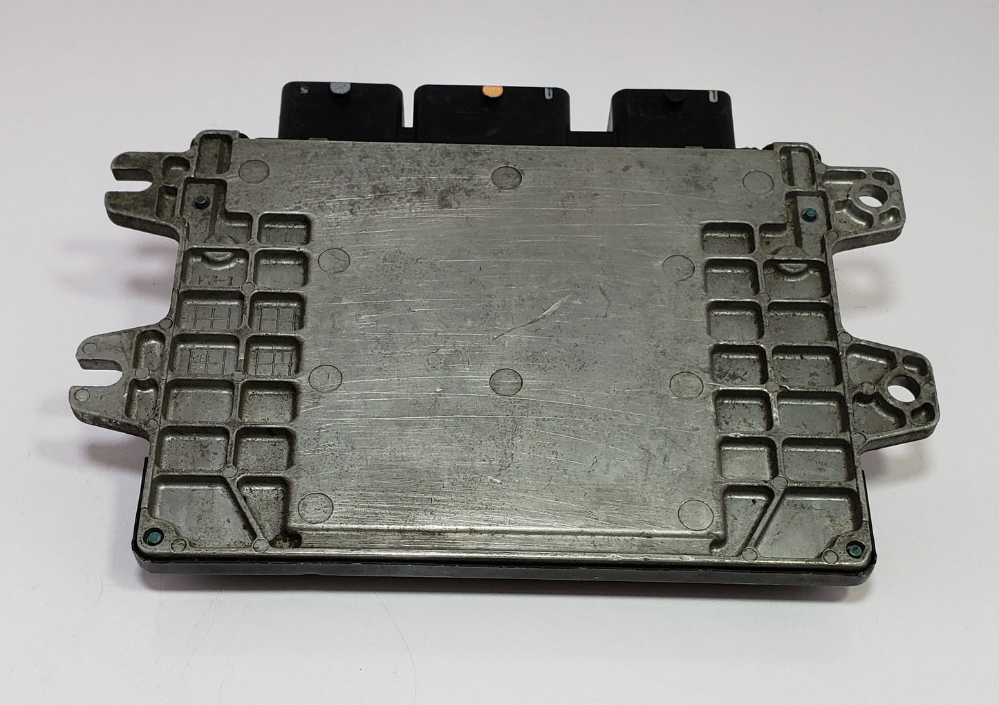 JDM Nissan C25 Serena MR20DE 2.0L A/T ECU ECM A56-Z90 Y56 | Suzuki Landy A56-Z90 Y64S707