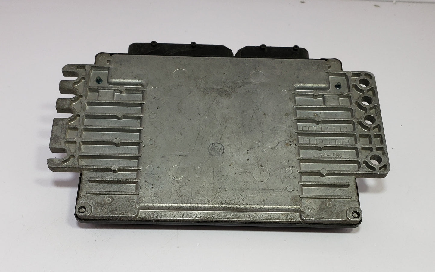 Nissan Wingroad UA-WFY11 ECU ECM Engine Control Unit A56-T37AX03303