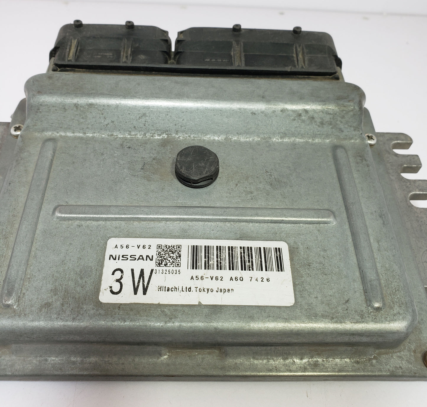 Nissan Wingroad AD WHNY11 ECU ECM Engine Control Unit A56-V62 A6Q7426 Hitachi (1999–2005)