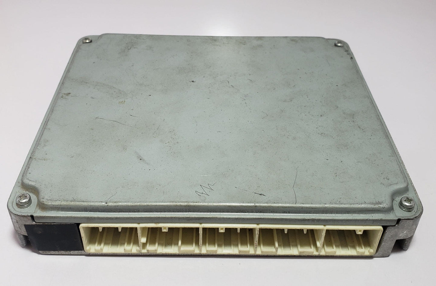 Engine Control Unit (ECU/ECM) for 2005 Toyota Hilux – Part No. 89661-0K550 / MA275100-0631