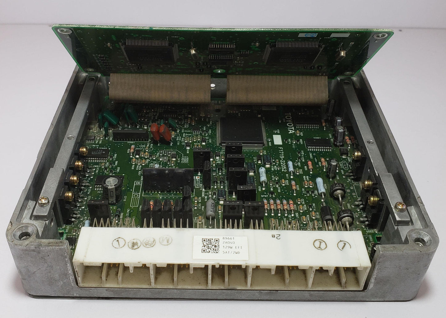 1997 Toyota Chaser Tourer-S JZX100 ECU Engine Computer 89661-2A040 1JZ-GE 5AT OEM