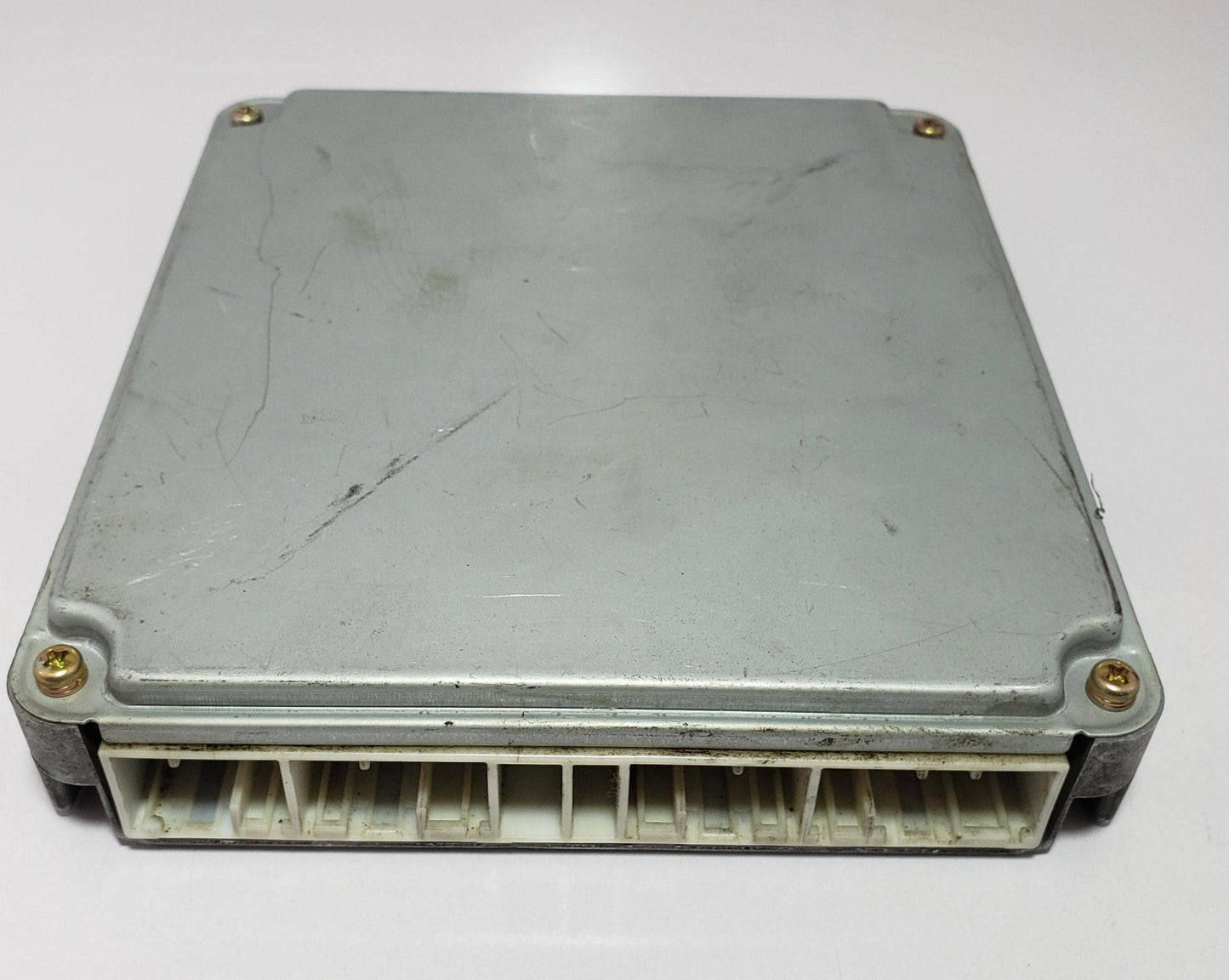 Toyota HiAce KZH106W 1999 Ecu Ecm 89661-26640 175800-2623 JDM Used