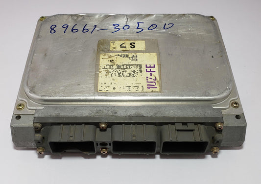 Engine Control Unit TOYOTA Crown Majesta E-UZS141 89661-30500 ECU ECM