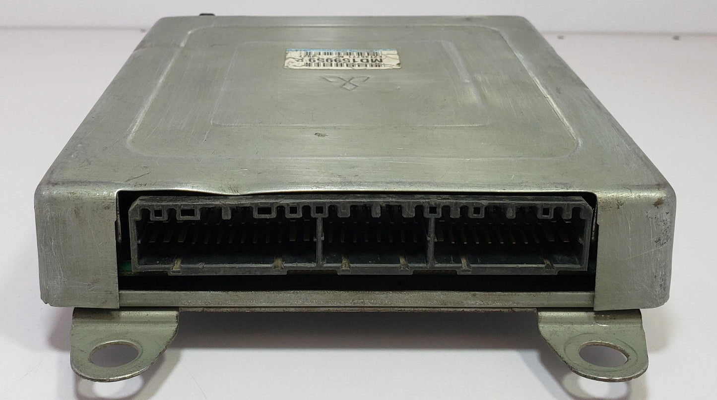 Mitsubishi Engine Control Unit MD159959 ECU ECM E2T35771 OEM