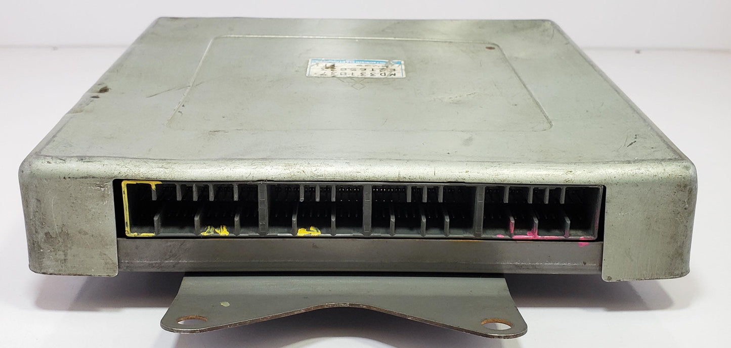 Mitsubishi Control Module MD331037 E3T65873 ECU ECM