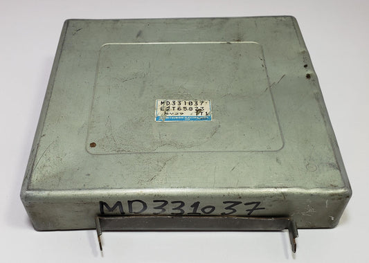 Mitsubishi Control Module MD331037 E3T65873 ECU ECM