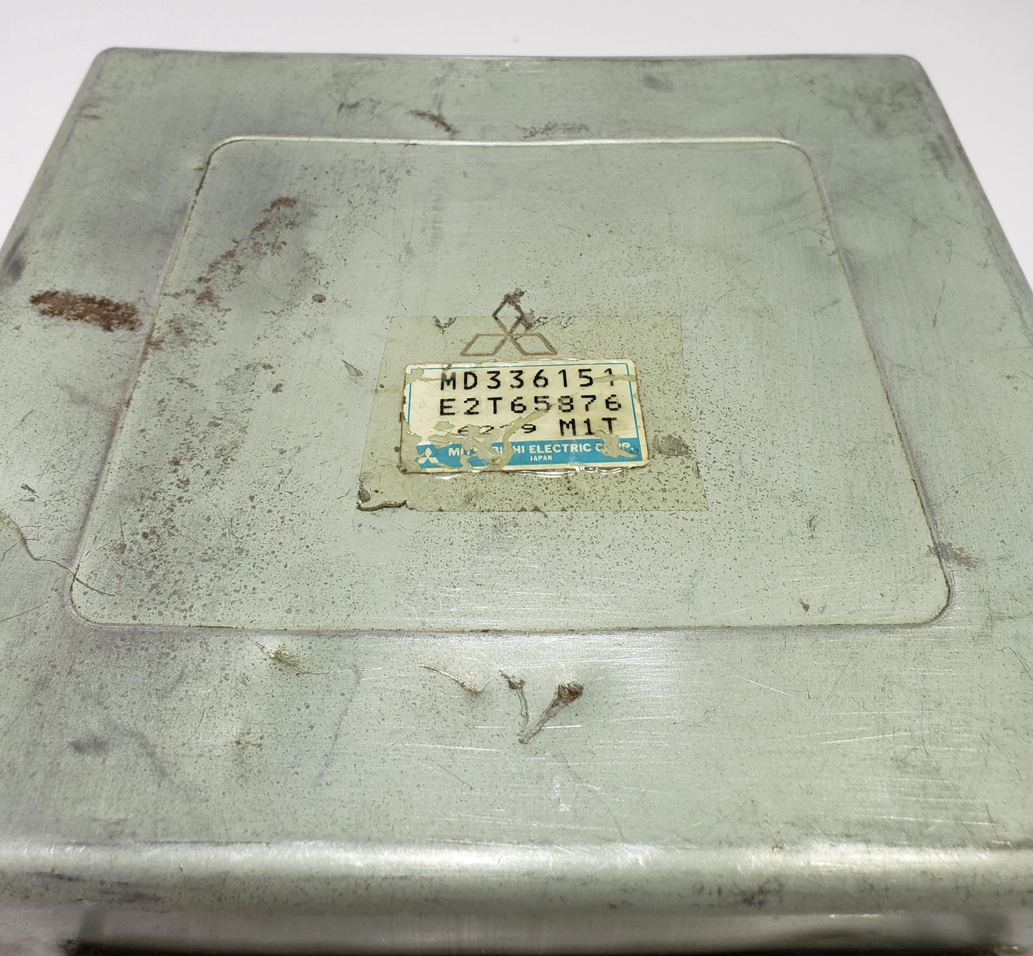 Engine Control Unit MITSUBISHI Lancer E-CK2A MD336151 ECU ECM