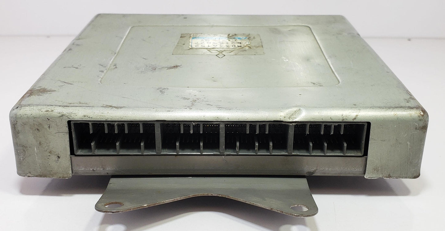 Engine control unit E2T65877, MD336152 Mitsubishi Lancer MRXM3 ECU ECM