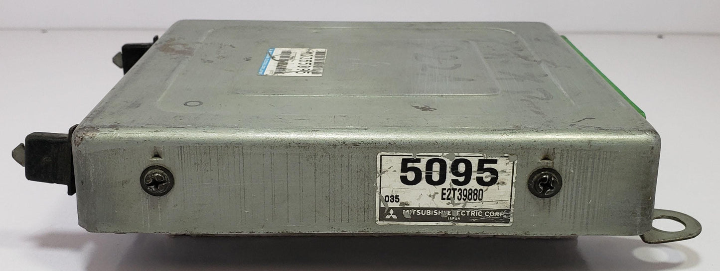 Engine control unit Mitsubishi MD355095 ecu ecm