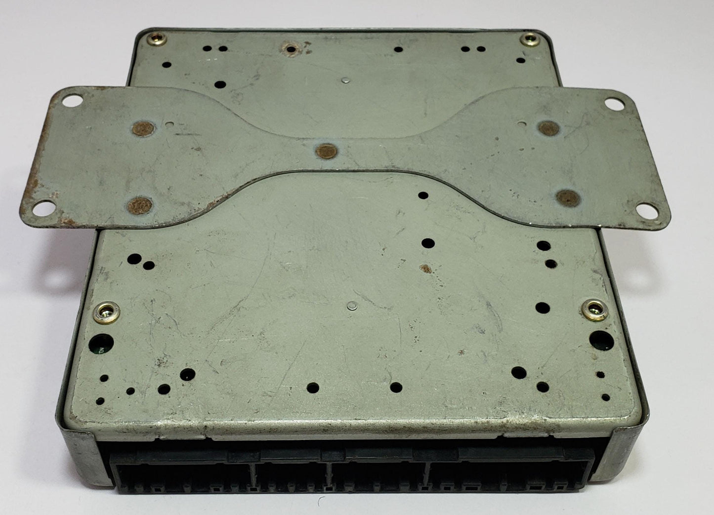 RVR N74WG Engine Control Unit - ECU E2T70077 MD362066 ECM Modules