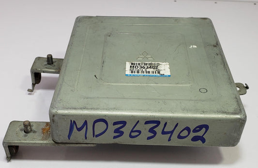 Engine control unit Mitsubishi MD363402 ECU ECM