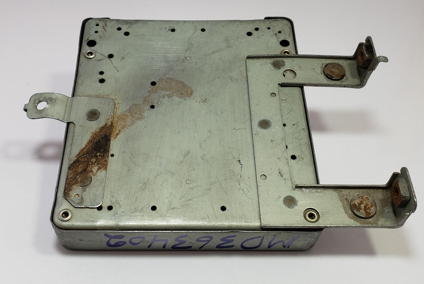 Engine control unit Mitsubishi MD363402 ECU ECM