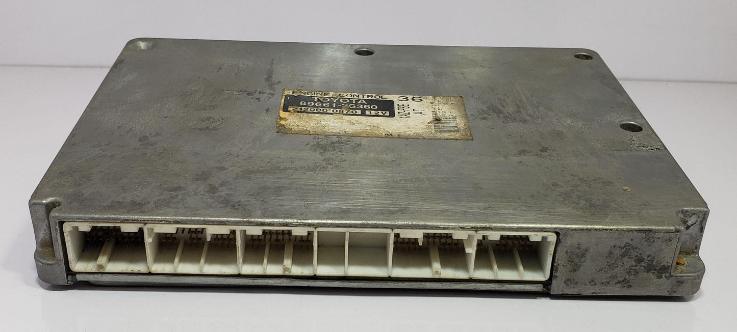 Engine Control Unit Toyota Avensis UA-AZT250 89661-2G360 212000-0870 ECU ECM