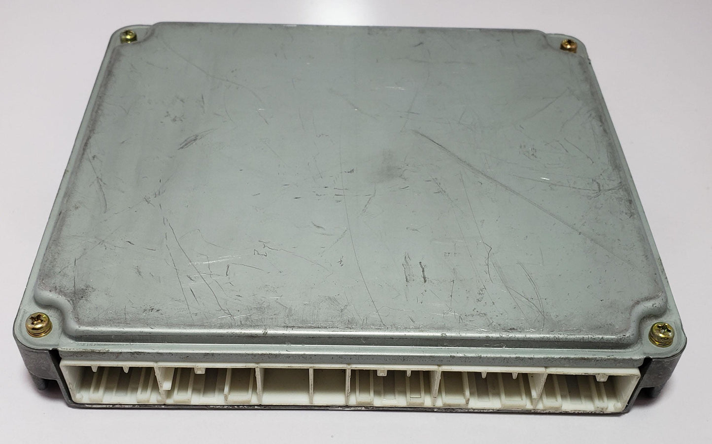 Engine Control Module 2WD Fits 2004 04 TOYOTA SEQUOIA 89661-0C551, 275100-0390