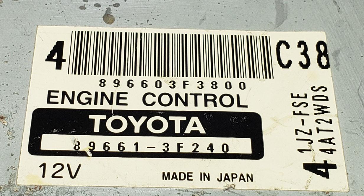 Toyota Crown JZS171 Engine Control Unit ECU/ECM | 89661-3F240 | 1JZ-FSE | 4AT 2WD