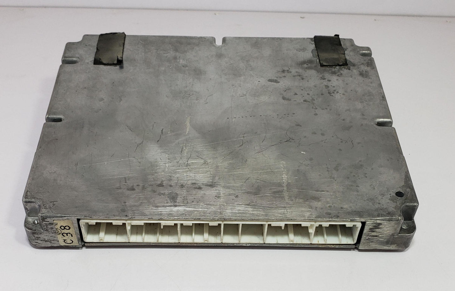 Toyota Crown JZS171 Engine Control Unit ECU/ECM | 89661-3F240 | 1JZ-FSE | 4AT 2WD