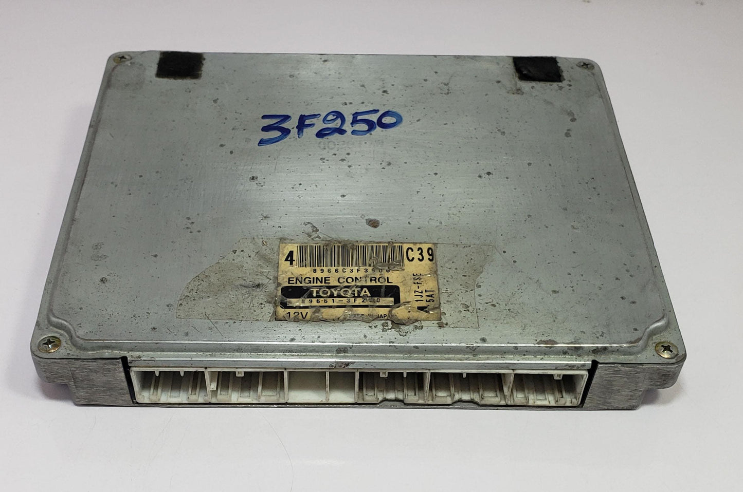 Toyota Crown JZS171 Engine Control Unit ECU/ECM | 89661-3F250