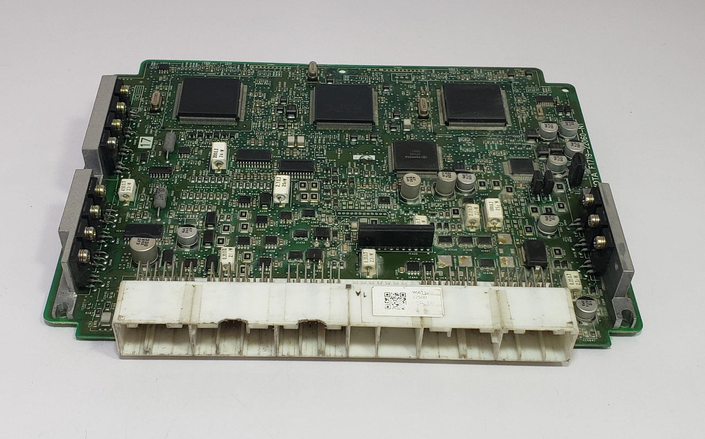 Toyota Crown JZS171 Engine Control Unit ECU/ECM | 89661-3F250