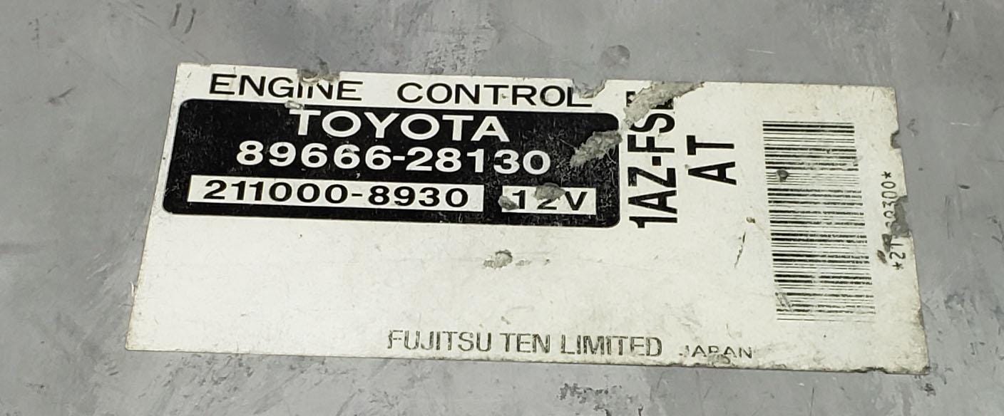 Toyota Noah 2001-2004 Engine Computer 1AZ FSE 89666-28130 211000-8930 ECU ECM
