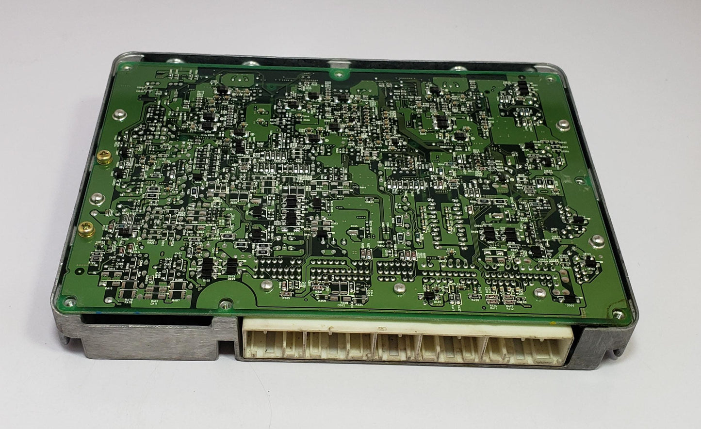 Toyota Avensis ECU ECM 89661-05530 MB275000-2931 | 2.0L Petrol 110kW 2001 Engine Control Unit