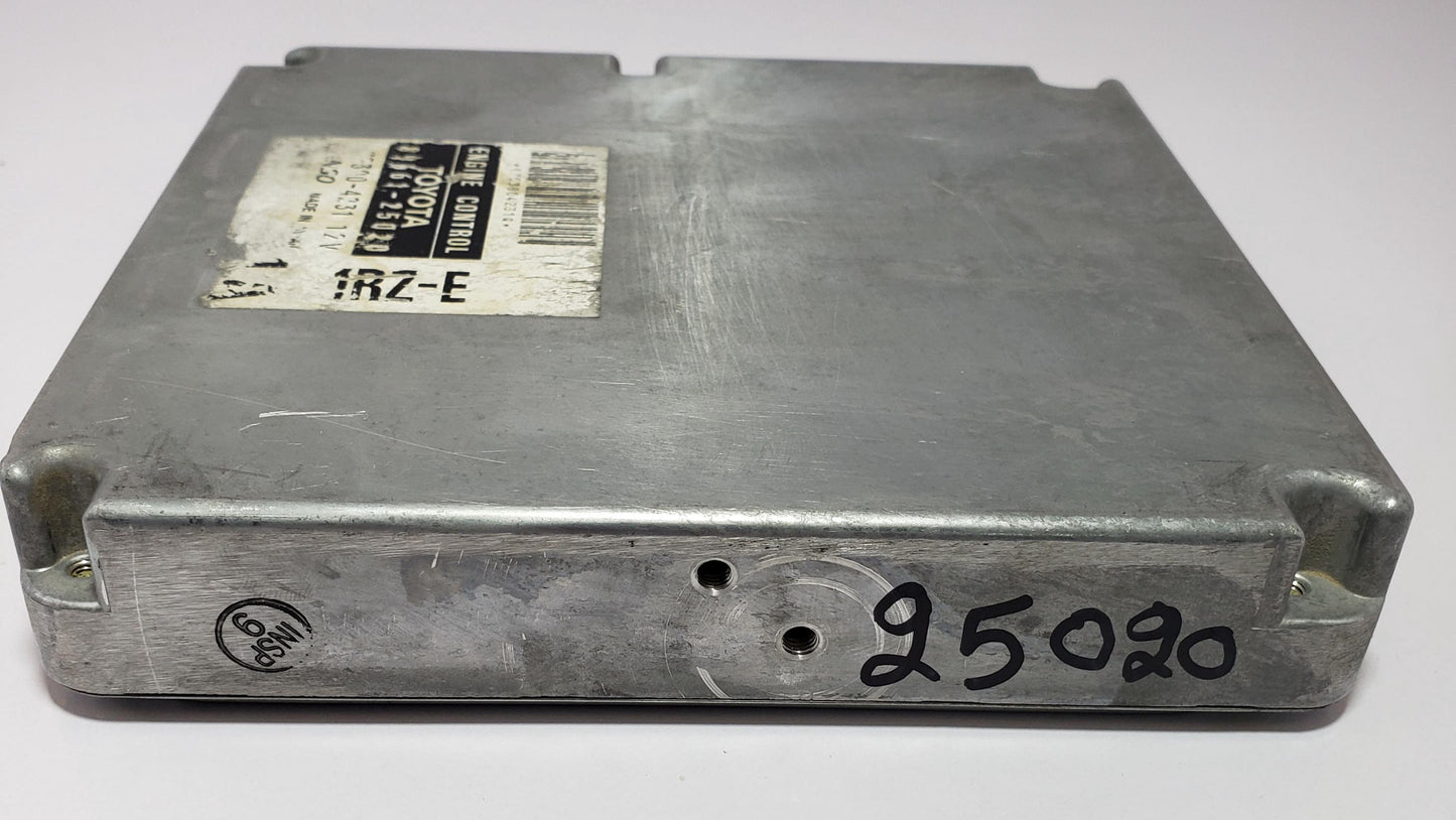 Toyota ECU ECM Engine Control Unit 89661-25020 | 175300-4231