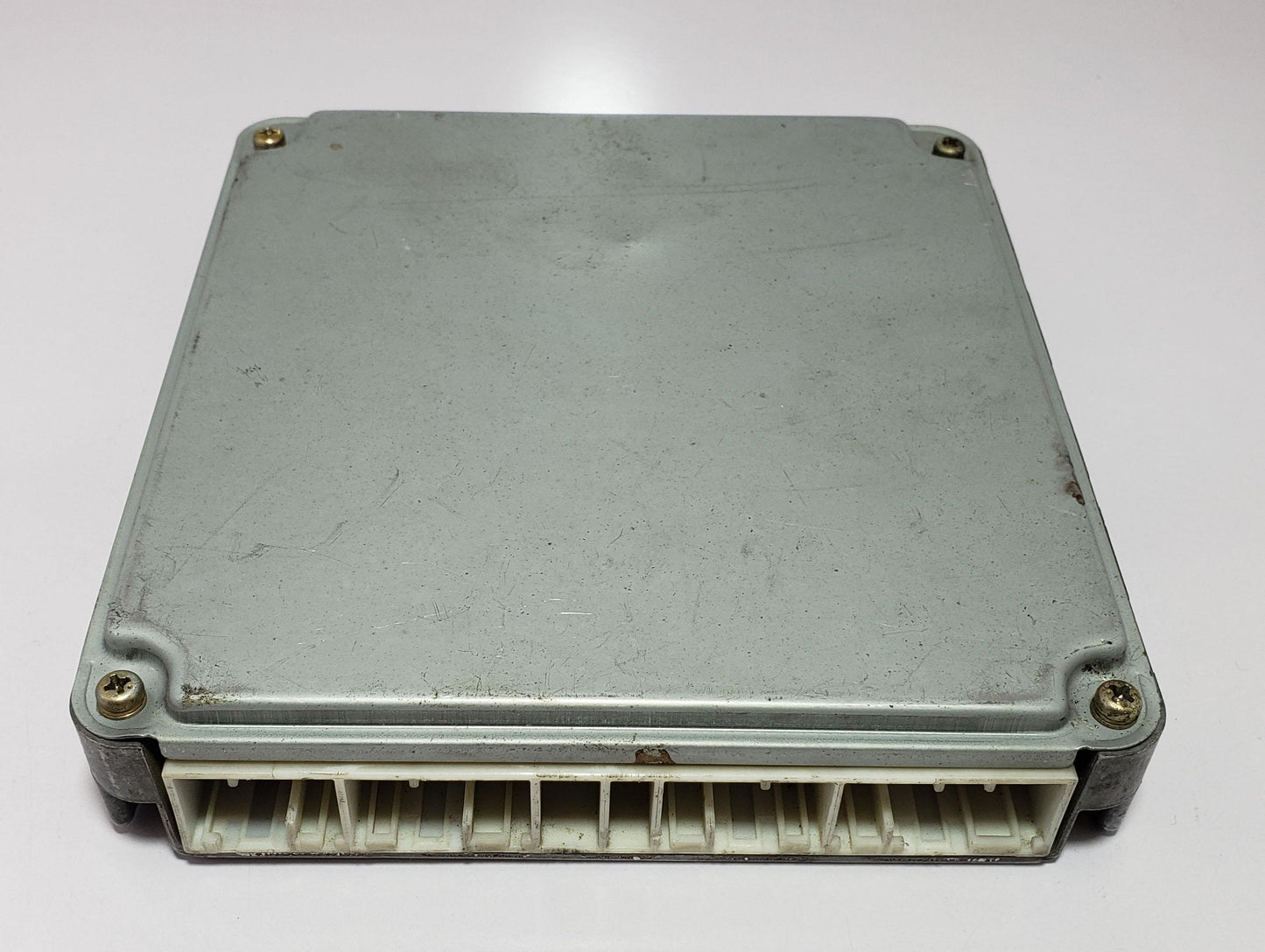 Toyota HiAce 1KZ-TE AT Engine Control Unit Ecu 89661-26680 175800-2632 JDM