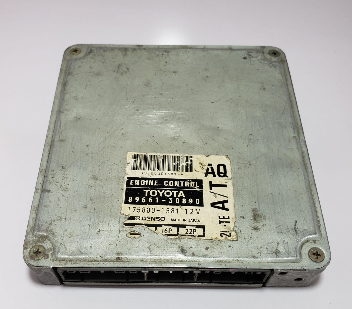 Toyota 2L-TE Engine Control Unit 89661-30890 A/T ECU OEM Used