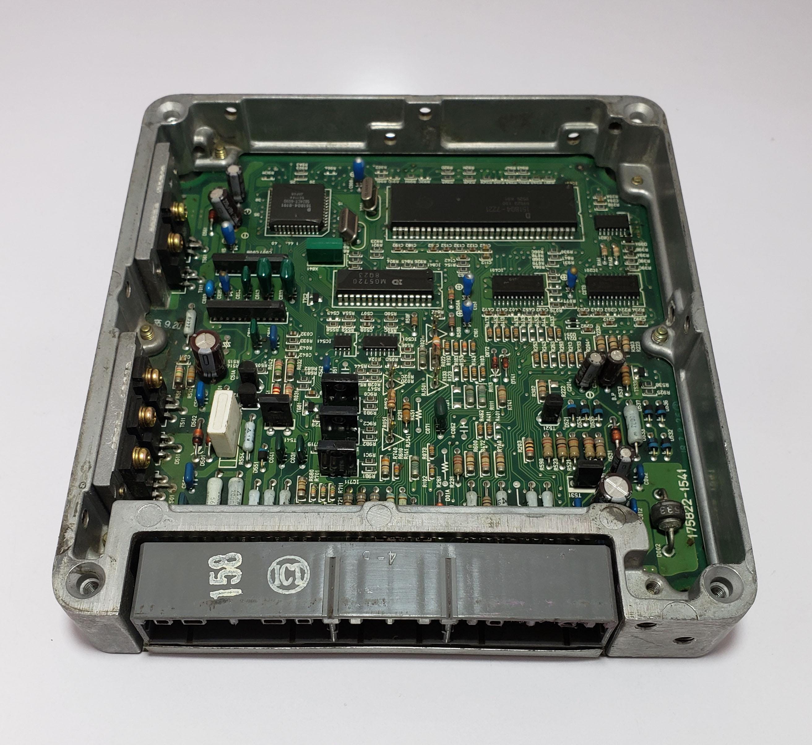 にし Toyota 2L-TE Engine Control Unit 89661-30890 A/T ECU OEM Used