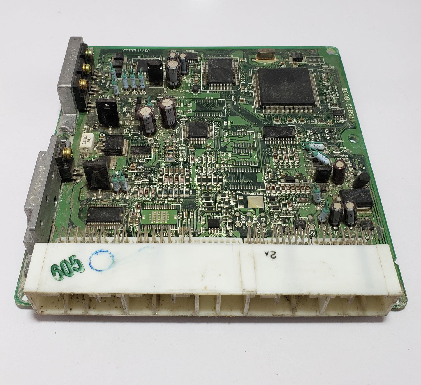 Toyota 2KD-FTV Engine Control Unit ECU89666-25280 M/T OEM Used