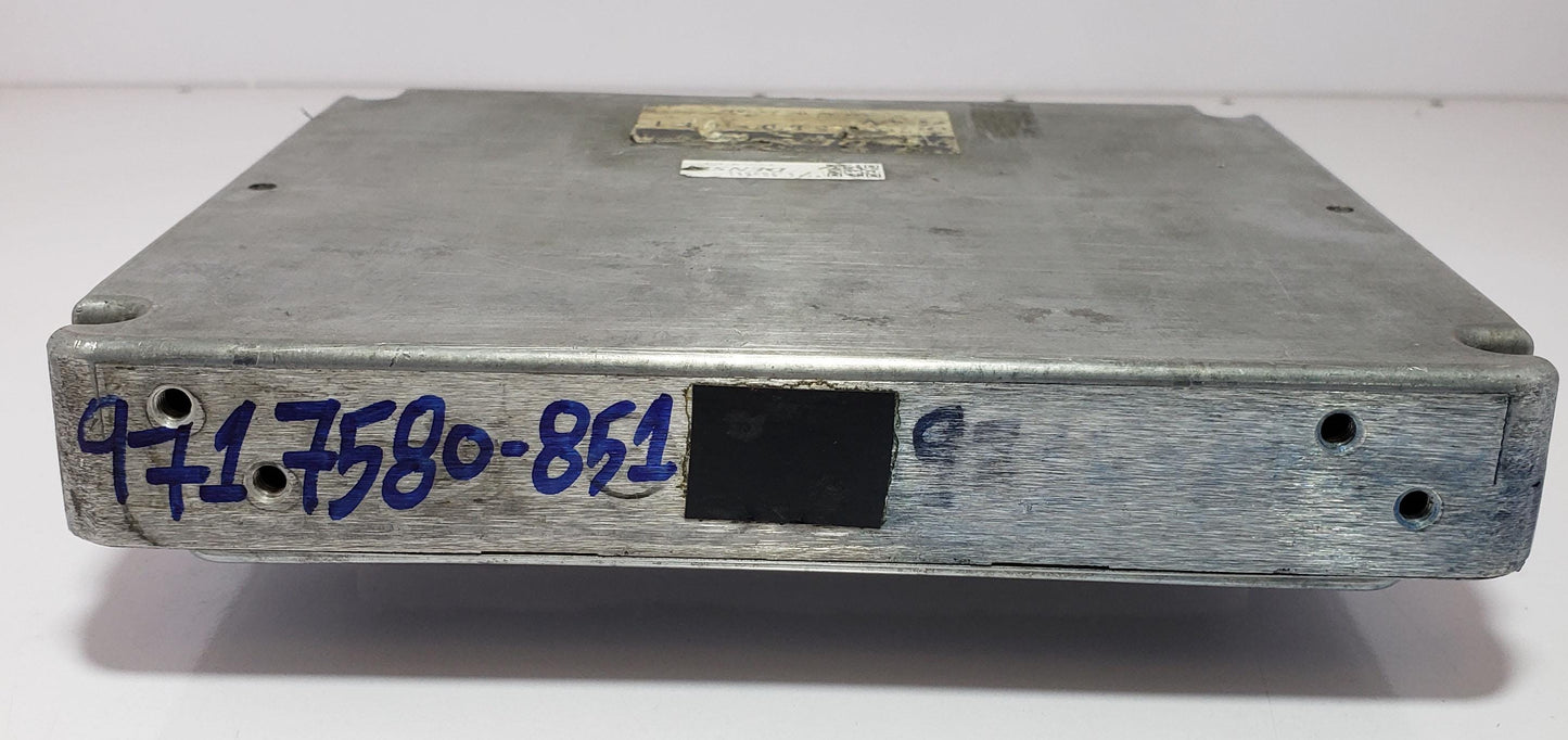 Dyna ToYoace XZU306 engine computer 9717580-851 ECU ECM