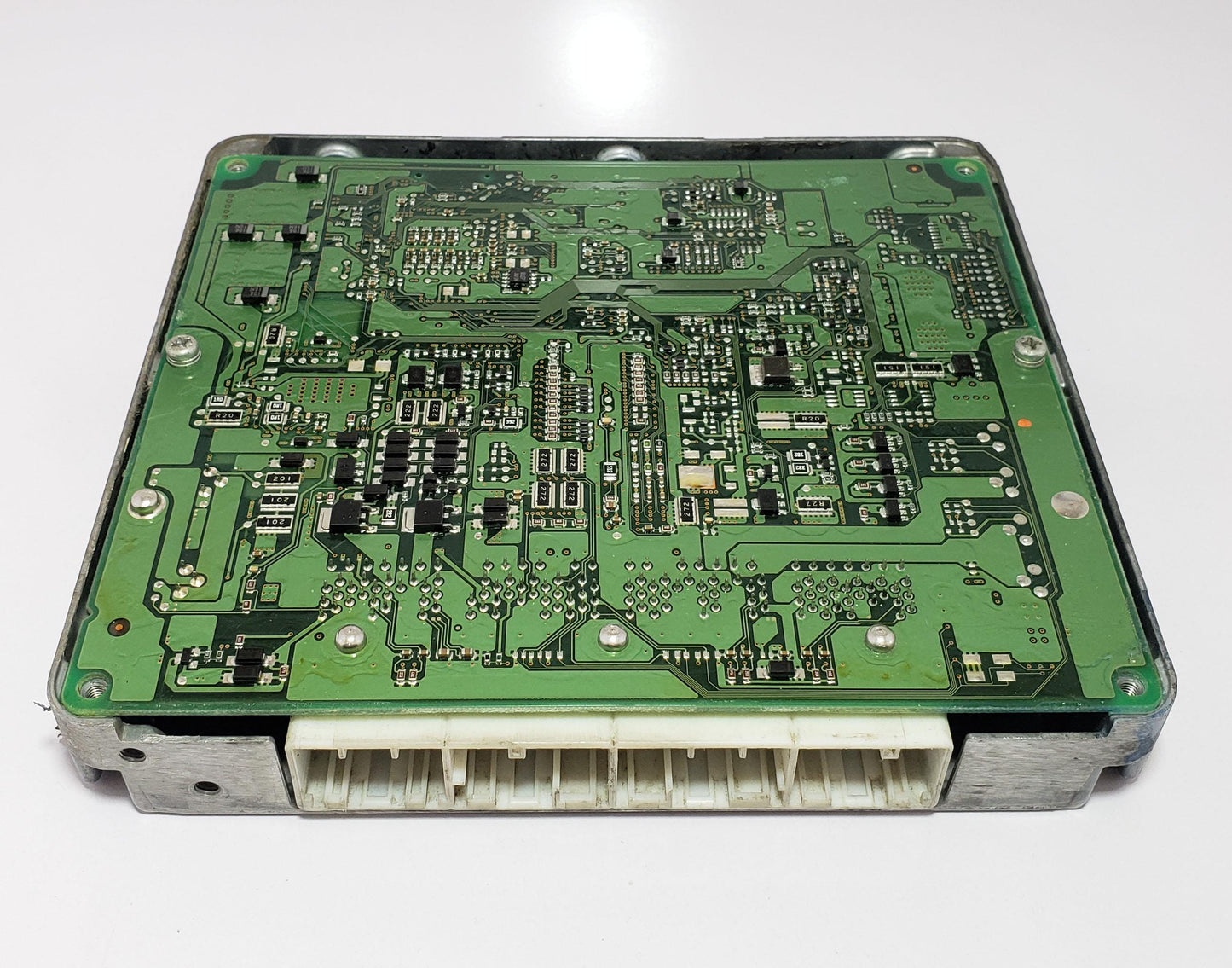 Dyna ToYoace XZU306 engine computer 9717580-851 ECU ECM
