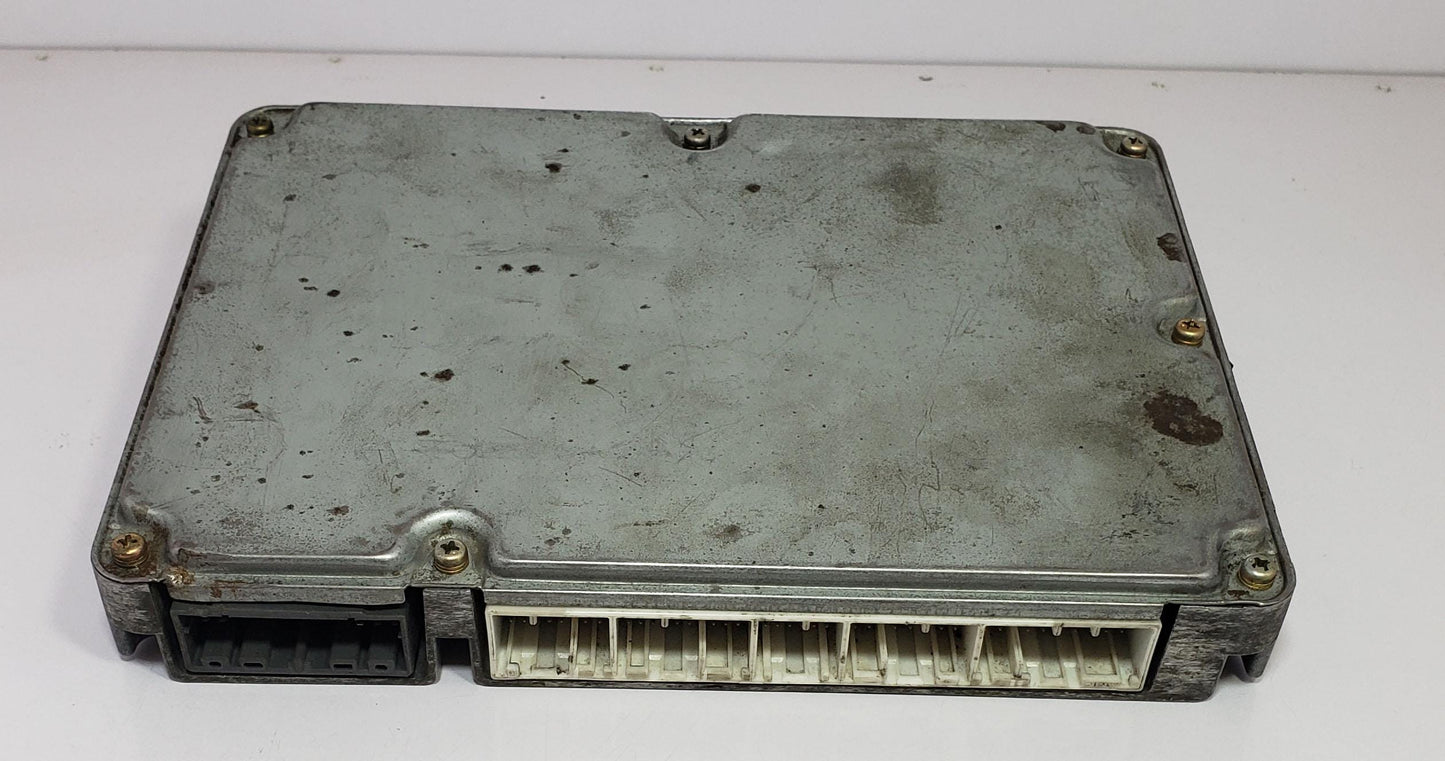 Toyota 1UZ-FE Engine Control Unit JDM ECU 89661-50450