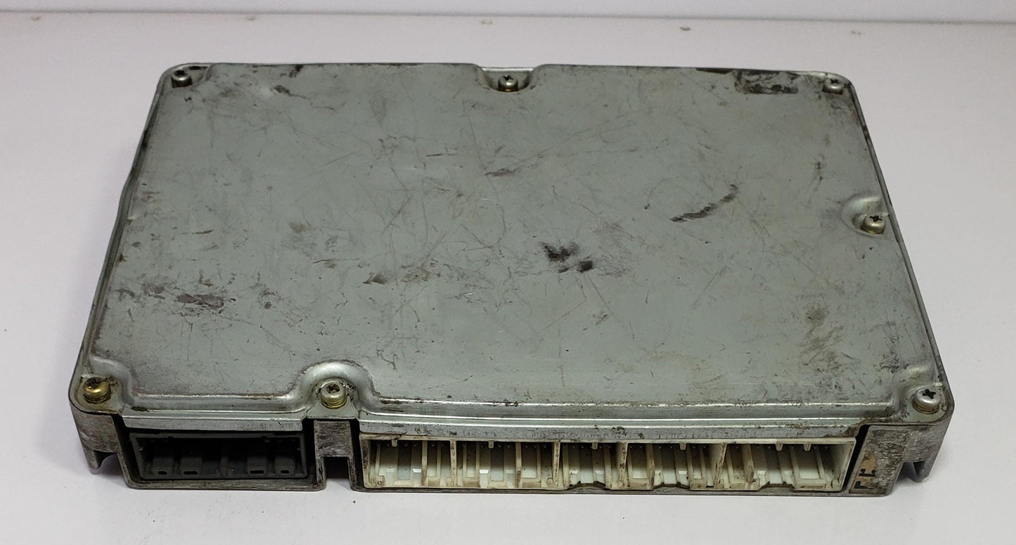Lexus V8 1UZ computer box/ Denso 89661-50522 175200-5880ECU ECM