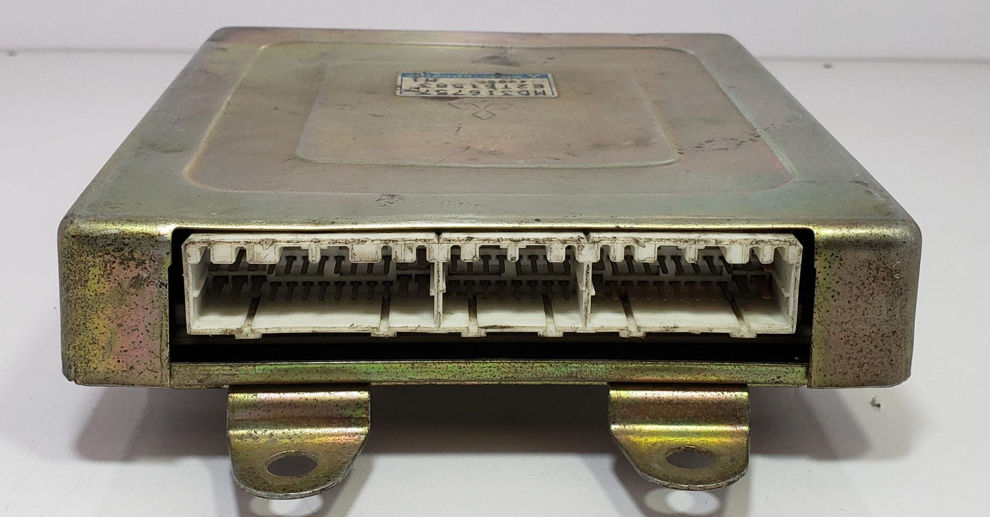 Engine control unit Mitsubishi RVR 4G93 MD316757 E2T61583 ECU ECM