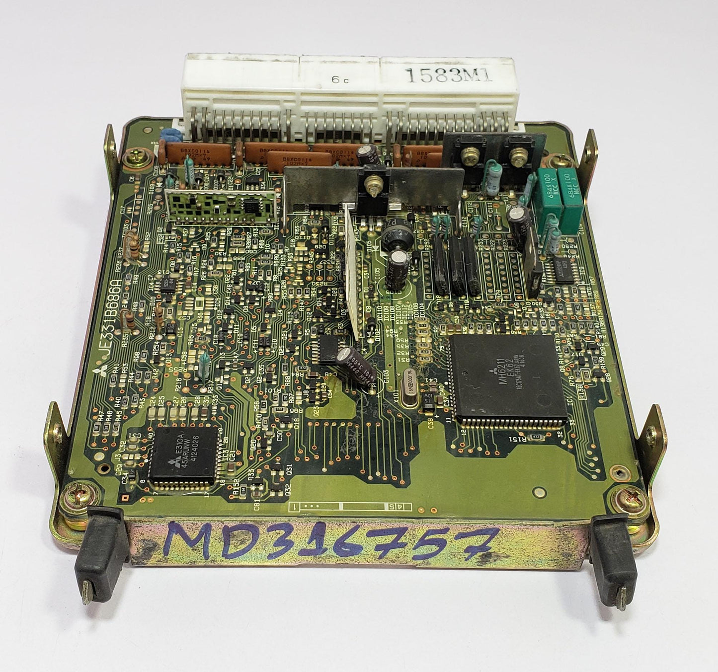 Engine control unit Mitsubishi RVR 4G93 MD316757 E2T61583 ECU ECM