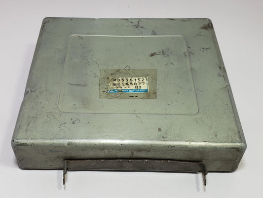 Engine control unit E2T65877, MD336152 Mitsubishi Lancer MRXM3 ECU ECM