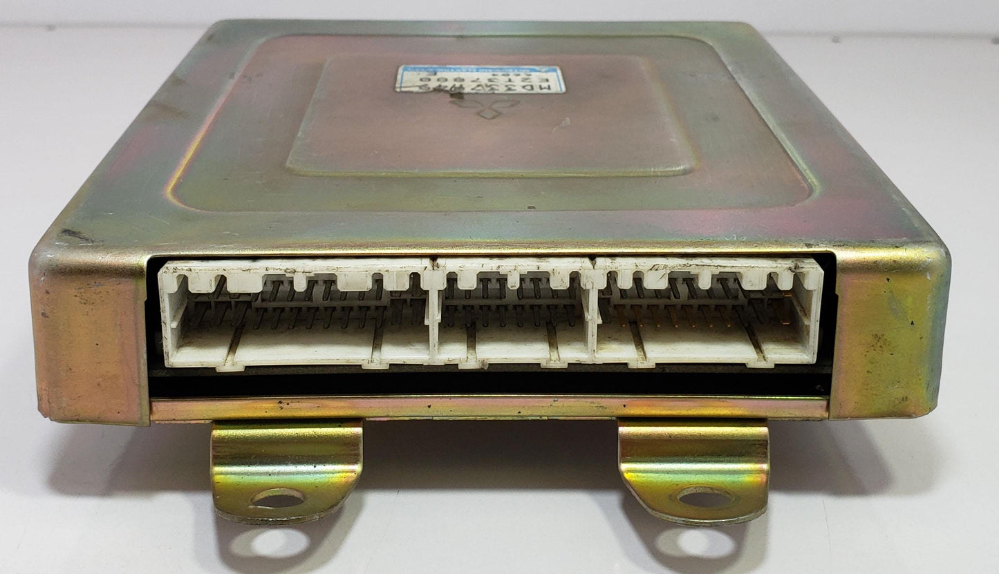 Engine Control Unit MITSUBISHI RVR E-N23WG MD337749 Ecu ecm