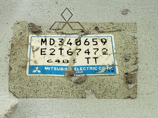 Engine control unit MD340659 E2T67472 ECU ECM