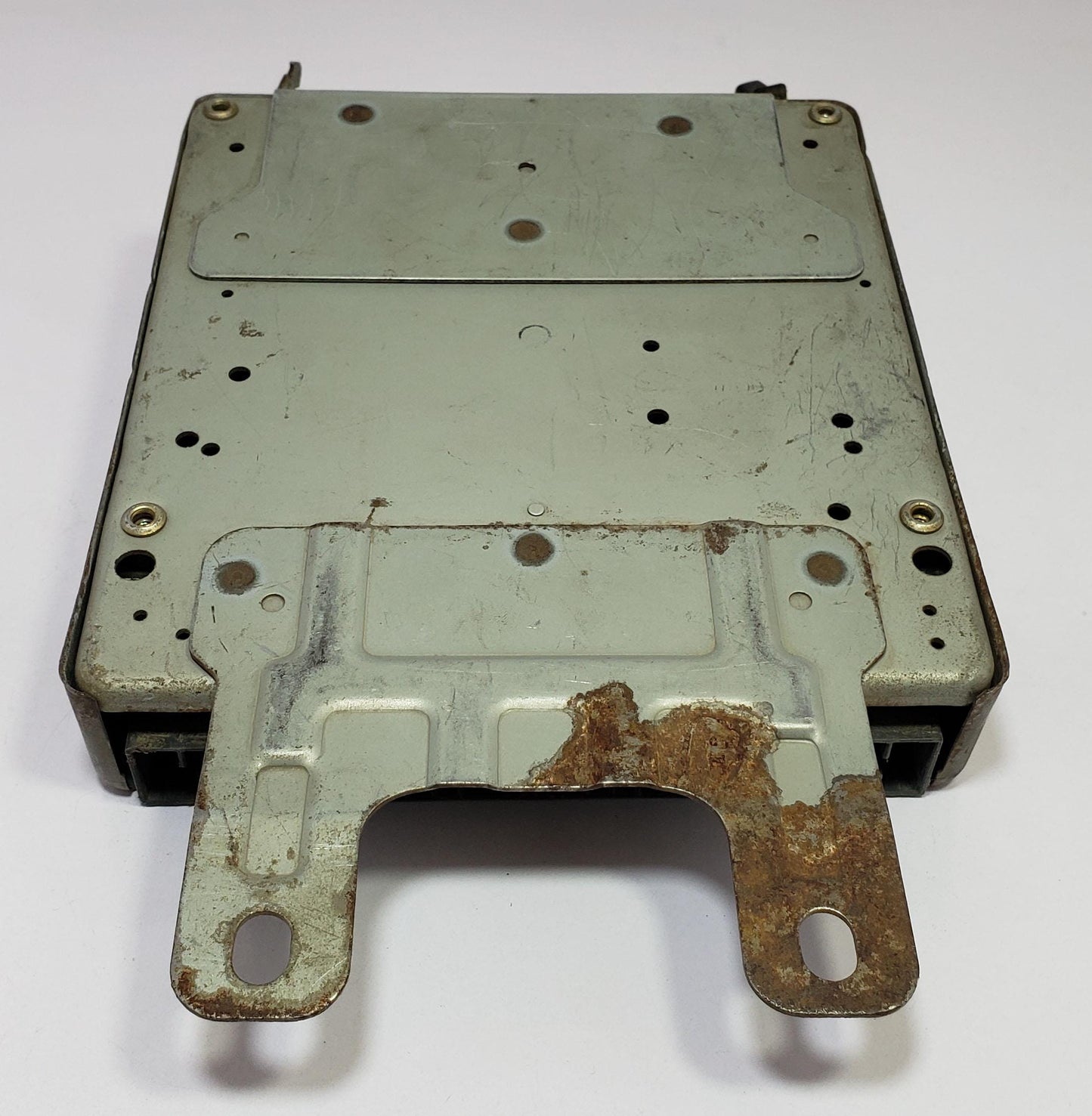 Engine Control Unit MITSUBISHI Mirage E-CJ2A MD354635 ECU ECM
