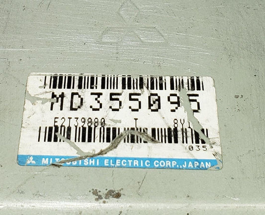 Engine control unit Mitsubishi MD355095 ecu ecm