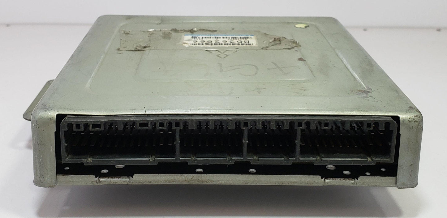 RVR N74WG Engine Control Unit - ECU E2T70077 MD362066 ECM Modules