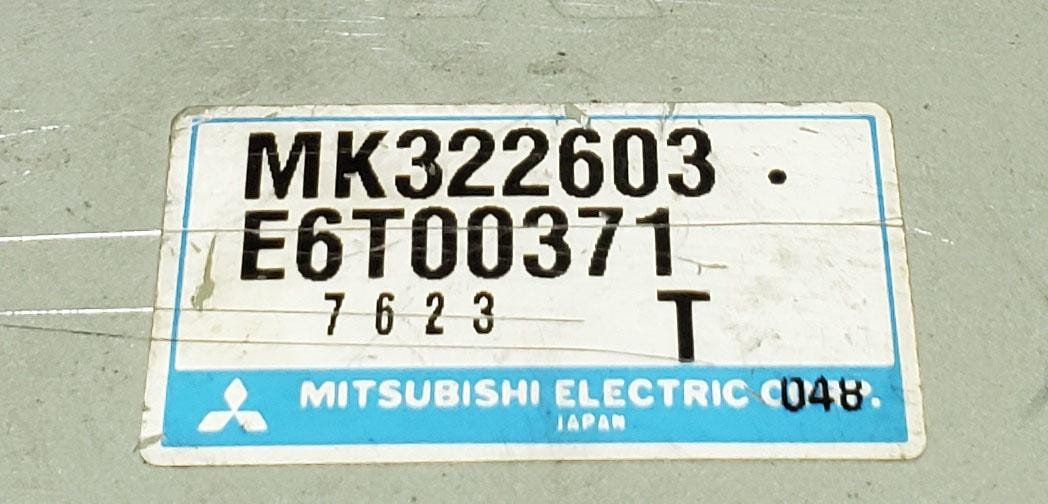 Engine Control Unit MITSUBISHI Delica space gear 1997 KD-PD8W MK322603 E6T00371